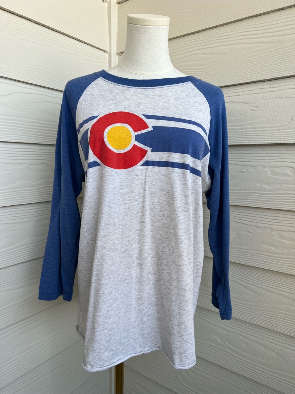 Colorado Limited Women’s Raglan Long-Sleeve Tee with Colorado C Graphic - Medium